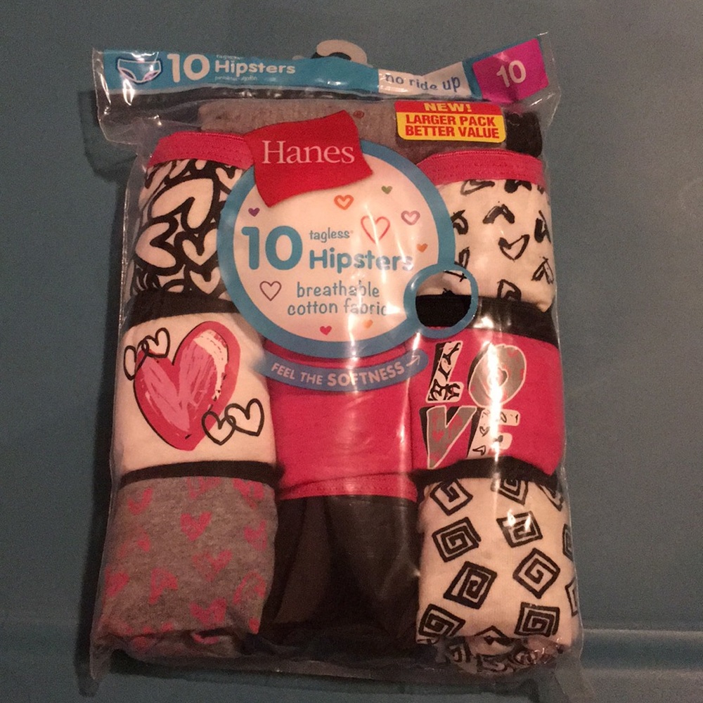 Girls underwear. Size 10. Hipsters.